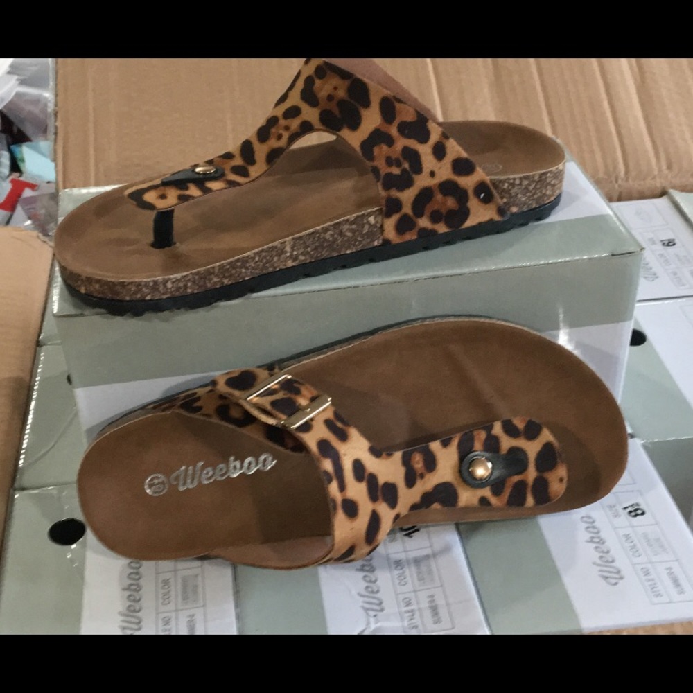 LeLe Leopard Thong Sandals